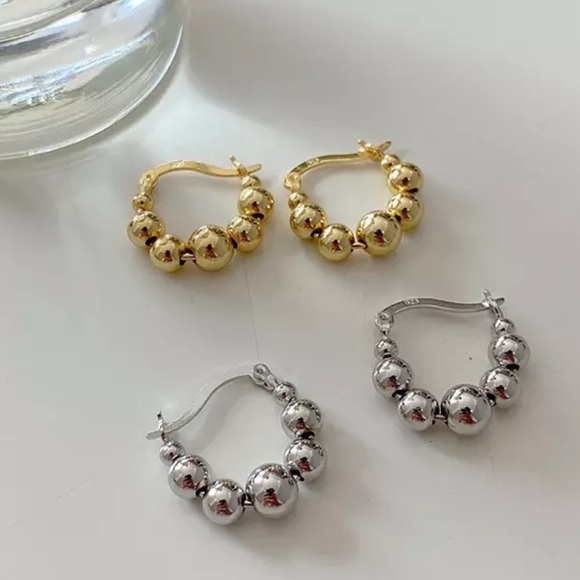 NEW 925 STERLING SILVER ROUND BEADS HOOP EARRINGS, NICE EARRINGS, CUTE EARRINGS - Picture 4 of 5